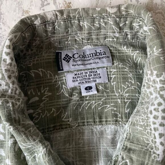 Columbia Botanical Print Button Down - Picture 3 of 5